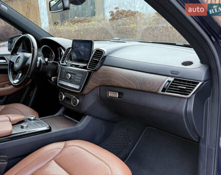 Синий Мерседес ГЛС-Класс, объемом двигателя 3 л и пробегом 290 тыс. км за 29900 $, фото 27 на Automoto.ua