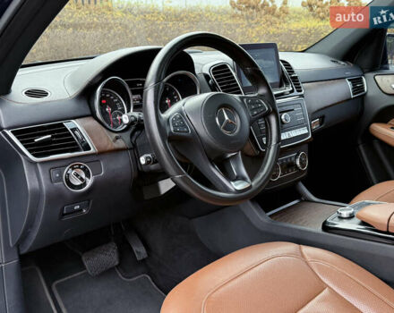 Синий Мерседес ГЛС-Класс, объемом двигателя 3 л и пробегом 290 тыс. км за 29900 $, фото 39 на Automoto.ua