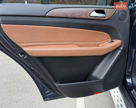 Синий Мерседес ГЛС-Класс, объемом двигателя 3 л и пробегом 290 тыс. км за 29900 $, фото 32 на Automoto.ua