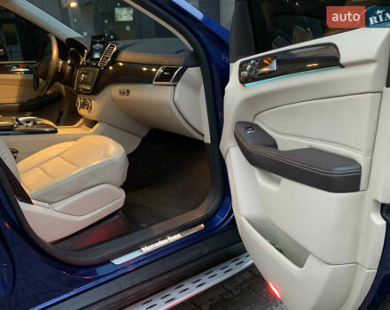 Синий Мерседес ГЛС-Класс, объемом двигателя 3 л и пробегом 215 тыс. км за 33499 $, фото 31 на Automoto.ua