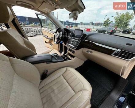 Мерседес ГЛС-Класс 2018 в Киеве на Automoto.ua Синий Мерседес ГЛС-Класс, объемом двигателя 3 л и пробегом 140 тыс. км за 36500 $, фото 18 на Automoto.ua