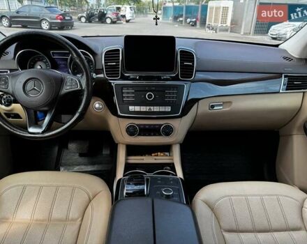 Мерседес ГЛС-Класс 2018 в Киеве на Automoto.ua Синий Мерседес ГЛС-Класс, объемом двигателя 3 л и пробегом 140 тыс. км за 36500 $, фото 19 на Automoto.ua