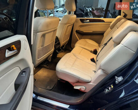 Синий Мерседес ГЛС-Класс, объемом двигателя 3 л и пробегом 52 тыс. км за 24900 $, фото 32 на Automoto.ua