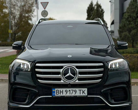 Мерседес ГЛС-Класс 2024 у Києві на Automoto.ua Зелений Мерседес ГЛС-Класс, об'ємом двигуна 2.93 л та пробігом 10 тис. км за 124900 $, фото 1 на Automoto.ua
