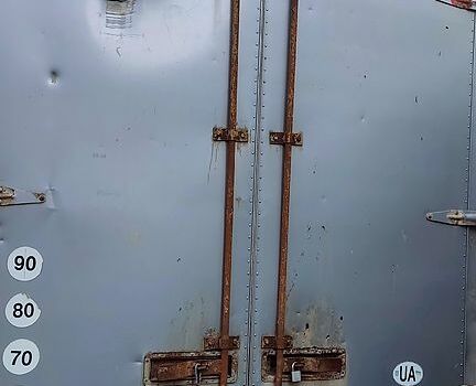 Белый Мерседес ЛН, объемом двигателя 60 л и пробегом 280 тыс. км за 5500 $, фото 3 на Automoto.ua