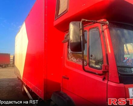 Червоний Мерседес ЛН, об'ємом двигуна 4.2 л та пробігом 167 тис. км за 8000 $, фото 1 на Automoto.ua