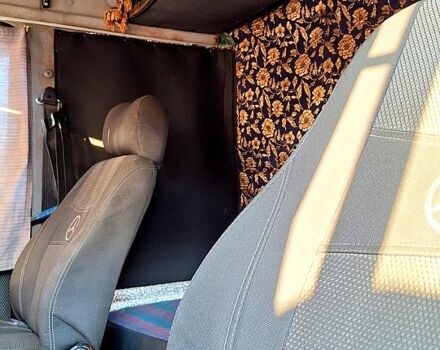 Мерседес ЛН, объемом двигателя 4.3 л и пробегом 0 тыс. км за 3500 $, фото 5 на Automoto.ua