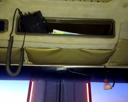 Синий Мерседес ЛН, объемом двигателя 11 л и пробегом 300 тыс. км за 9000 $, фото 8 на Automoto.ua