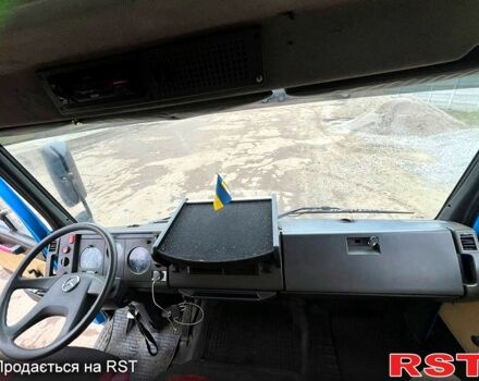 Синий Мерседес ЛН, объемом двигателя 4 л и пробегом 686 тыс. км за 10000 $, фото 8 на Automoto.ua