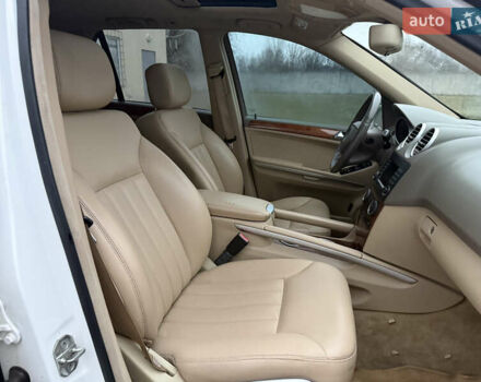 Білий Мерседес М-Клас, об'ємом двигуна 3.5 л та пробігом 265 тис. км за 6400 $, фото 10 на Automoto.ua