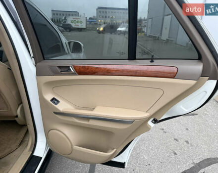 Білий Мерседес М-Клас, об'ємом двигуна 3.5 л та пробігом 265 тис. км за 6400 $, фото 15 на Automoto.ua