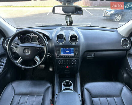 Белый Мерседес М-Класс, объемом двигателя 3 л и пробегом 266 тыс. км за 11650 $, фото 15 на Automoto.ua