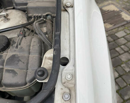 Белый Мерседес М-Класс, объемом двигателя 2.99 л и пробегом 275 тыс. км за 13800 $, фото 10 на Automoto.ua