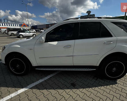 Белый Мерседес М-Класс, объемом двигателя 3.5 л и пробегом 258 тыс. км за 10900 $, фото 3 на Automoto.ua