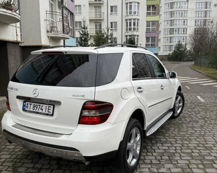 Белый Мерседес М-Класс, объемом двигателя 2.99 л и пробегом 275 тыс. км за 13800 $, фото 2 на Automoto.ua
