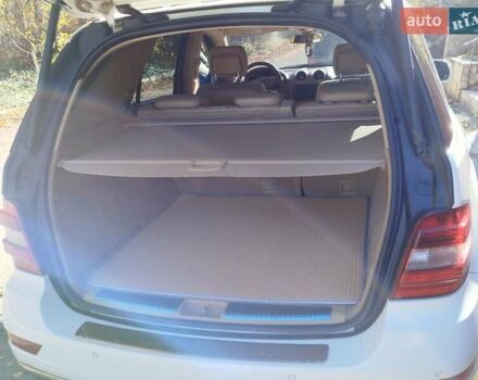 Мерседес М-Класс 2008 в Виннице на Automoto.ua Белый Мерседес М-Класс, объемом двигателя 3.5 л и пробегом 200 тыс. км за 13500 $, фото 12 на Automoto.ua