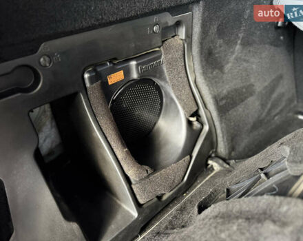 Белый Мерседес М-Класс, объемом двигателя 3.5 л и пробегом 258 тыс. км за 10900 $, фото 23 на Automoto.ua