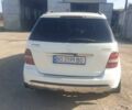 Білий Мерседес М-Клас, об'ємом двигуна 3.5 л та пробігом 280 тис. км за 8500 $, фото 2 на Automoto.ua