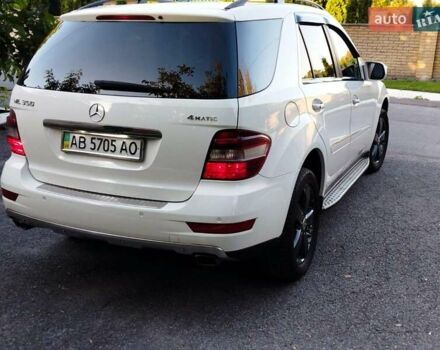 Мерседес М-Класс 2008 в Виннице на Automoto.ua Белый Мерседес М-Класс, объемом двигателя 3.5 л и пробегом 200 тыс. км за 13500 $, фото 5 на Automoto.ua