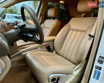 Белый Мерседес М-Класс, объемом двигателя 3.5 л и пробегом 154 тыс. км за 11800 $, фото 17 на Automoto.ua