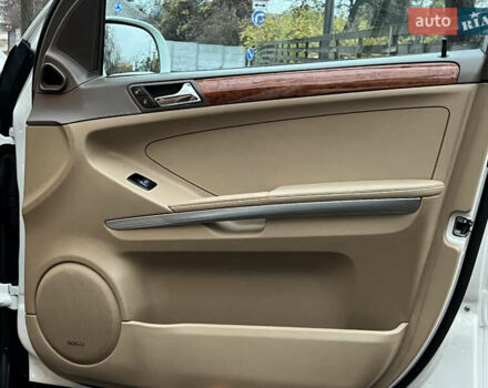 Белый Мерседес М-Класс, объемом двигателя 3.5 л и пробегом 154 тыс. км за 11800 $, фото 24 на Automoto.ua