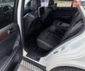 Белый Мерседес М-Класс, объемом двигателя 6.21 л и пробегом 71 тыс. км за 17000 $, фото 8 на Automoto.ua