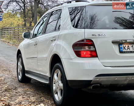 Белый Мерседес М-Класс, объемом двигателя 3.5 л и пробегом 154 тыс. км за 11800 $, фото 11 на Automoto.ua