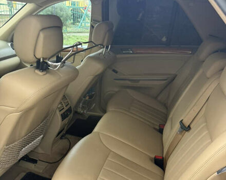 Белый Мерседес М-Класс, объемом двигателя 2.99 л и пробегом 275 тыс. км за 13800 $, фото 8 на Automoto.ua