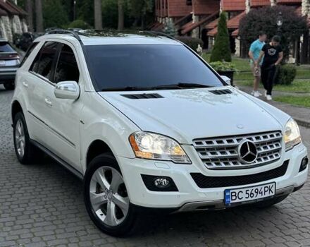 Білий Мерседес М-Клас, об'ємом двигуна 2.99 л та пробігом 255 тис. км за 12999 $, фото 3 на Automoto.ua