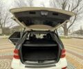 Мерседес М-Класс 2009 в Одессе на Automoto.ua Белый Мерседес М-Класс, объемом двигателя 2.99 л и пробегом 225 тыс. км за 14000 $, фото 6 на Automoto.ua