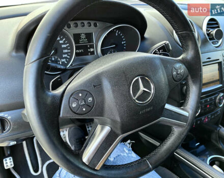 Мерседес М-Класс 2009 в Виннице на Automoto.ua Белый Мерседес М-Класс, объемом двигателя 2.99 л и пробегом 340 тыс. км за 15500 $, фото 16 на Automoto.ua