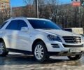 Белый Мерседес М-Класс, объемом двигателя 3.5 л и пробегом 260 тыс. км за 17500 $, фото 2 на Automoto.ua