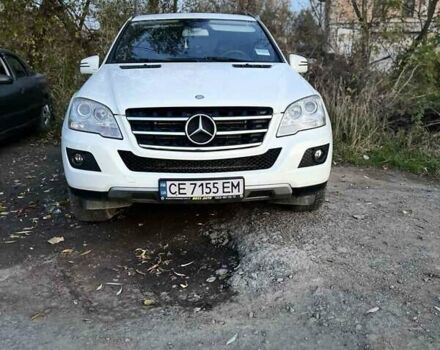 Белый Мерседес М-Класс, объемом двигателя 3 л и пробегом 308 тыс. км за 14500 $, фото 3 на Automoto.ua