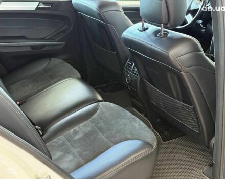 Белый Мерседес М-Класс, объемом двигателя 3 л и пробегом 221 тыс. км за 15990 $, фото 19 на Automoto.ua