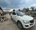 Білий Мерседес М-Клас, об'ємом двигуна 3 л та пробігом 306 тис. км за 12500 $, фото 1 на Automoto.ua