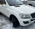 Белый Мерседес М-Класс, объемом двигателя 2.99 л и пробегом 320 тыс. км за 14500 $, фото 1 на Automoto.ua