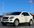 Белый Мерседес М-Класс, объемом двигателя 3.5 л и пробегом 260 тыс. км за 17500 $, фото 1 на Automoto.ua