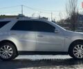 Белый Мерседес М-Класс, объемом двигателя 3.5 л и пробегом 260 тыс. км за 17500 $, фото 4 на Automoto.ua