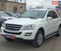 Белый Мерседес М-Класс, объемом двигателя 3.5 л и пробегом 179 тыс. км за 16690 $, фото 1 на Automoto.ua