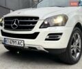 Белый Мерседес М-Класс, объемом двигателя 3 л и пробегом 232 тыс. км за 14750 $, фото 5 на Automoto.ua