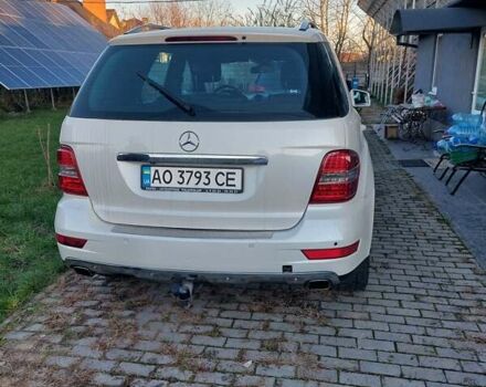 Белый Мерседес М-Класс, объемом двигателя 2.99 л и пробегом 221 тыс. км за 17800 $, фото 3 на Automoto.ua