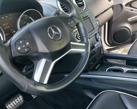 Белый Мерседес М-Класс, объемом двигателя 2.99 л и пробегом 221 тыс. км за 17800 $, фото 10 на Automoto.ua