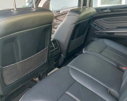 Белый Мерседес М-Класс, объемом двигателя 2.99 л и пробегом 221 тыс. км за 17800 $, фото 7 на Automoto.ua