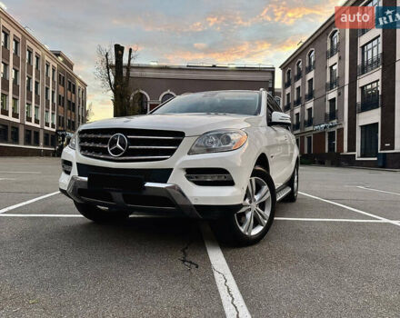 Білий Мерседес М-Клас, об'ємом двигуна 2.99 л та пробігом 257 тис. км за 21750 $, фото 1 на Automoto.ua