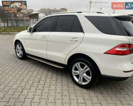 Білий Мерседес М-Клас, об'ємом двигуна 3.5 л та пробігом 195 тис. км за 17550 $, фото 3 на Automoto.ua