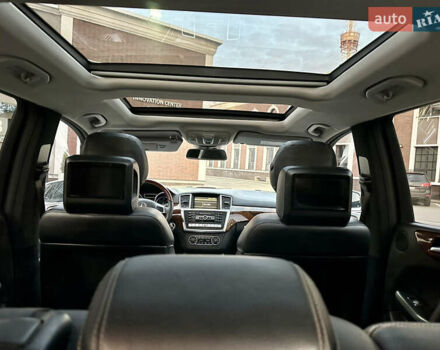 Білий Мерседес М-Клас, об'ємом двигуна 2.99 л та пробігом 257 тис. км за 21750 $, фото 31 на Automoto.ua