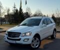 Белый Мерседес М-Класс, объемом двигателя 3 л и пробегом 346 тыс. км за 14999 $, фото 1 на Automoto.ua