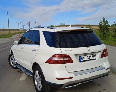 Белый Мерседес М-Класс, объемом двигателя 3 л и пробегом 240 тыс. км за 19200 $, фото 6 на Automoto.ua