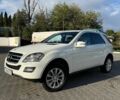 Білий Мерседес М-Клас, об'ємом двигуна 3 л та пробігом 251 тис. км за 15499 $, фото 1 на Automoto.ua