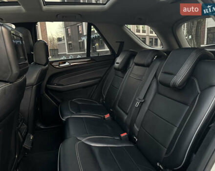 Білий Мерседес М-Клас, об'ємом двигуна 2.99 л та пробігом 257 тис. км за 21750 $, фото 16 на Automoto.ua